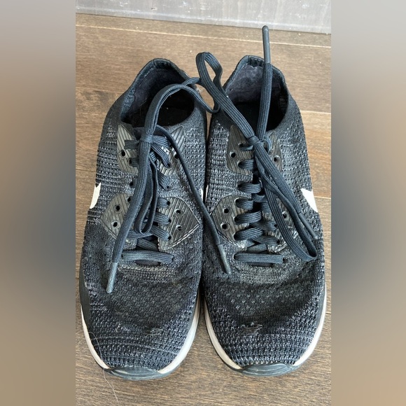 ❤️4 for $25❤️ Nike runners size 7 - Picture 3 of 4